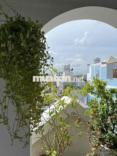 Bán nhà ngay Emart 6tầng ,dtsd 400m2 tiện làm công ty,spa.thẩm mỹ viện