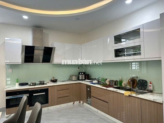 Cho thuê nhà mới 100%, Mặt Tiền 24A Đường A4, P12,Tân Bình. (Khu K300)