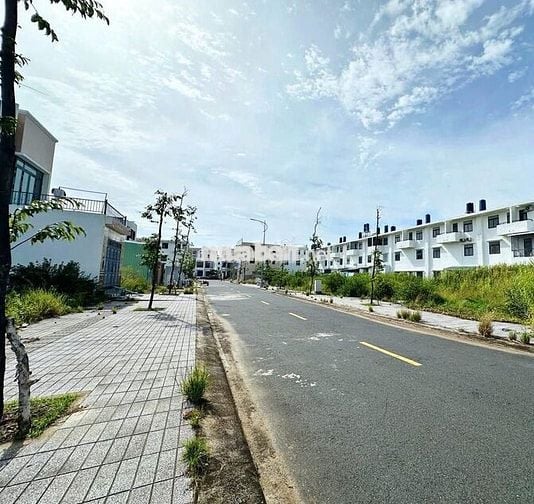 Bán đất Đ.Nguyễn Văn Huyên,Phú Mỹ, BR-VT gần KCN Mỹ Xuân2,120m2/1,25tỷ