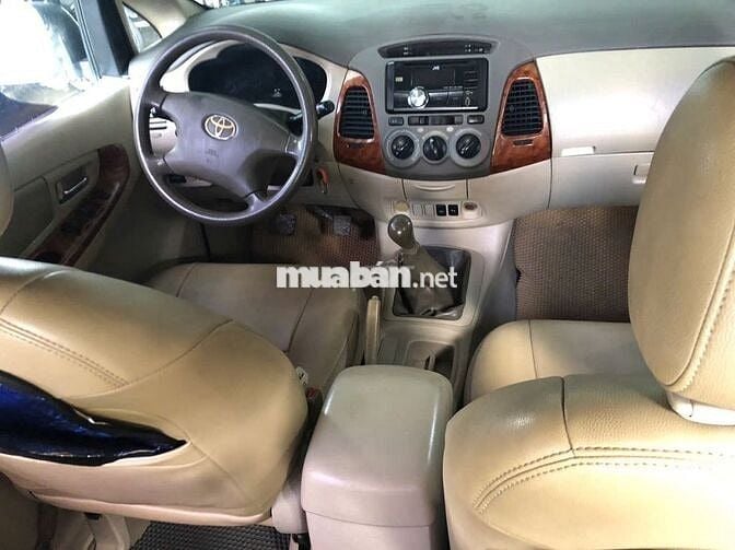 Toyota Innova 2007 G - 320000 km