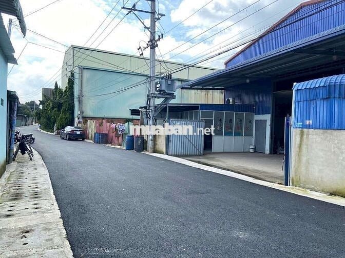 Cho thuê kho 600m2 gần vòng xoay Tân Hiệp, Tân Uyên