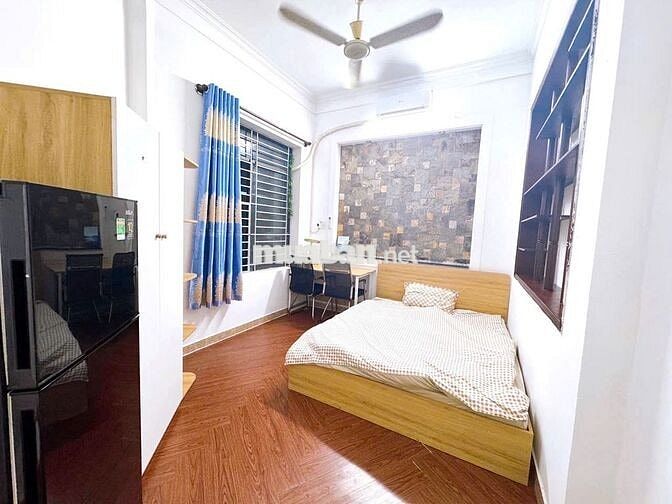CHO THUÊ STUDIO TÁCH BẾP CỬA SỔ TRỜI LỚN FULL NỘI THẤT SÁT BÊN SÂN BAY