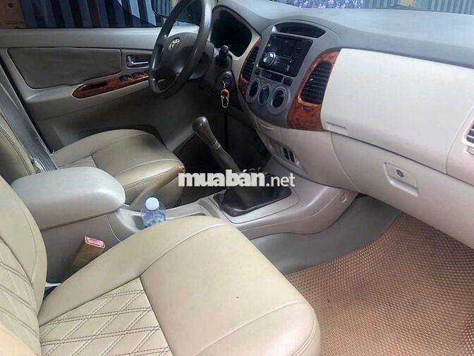 Toyota Innova 2007 G - 320000 km