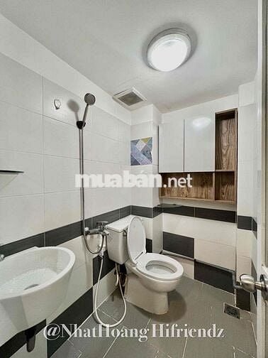 Cho Thuê Studio 30m2 Full NT Cửa Sổ Lớn 3ng2xe Kế Bên ĐH Kinh Tế ISB