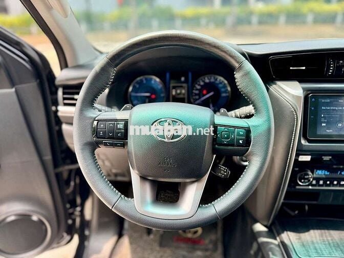 Toyota fortuner 2.4L 4x2 máy dầu sx 2023