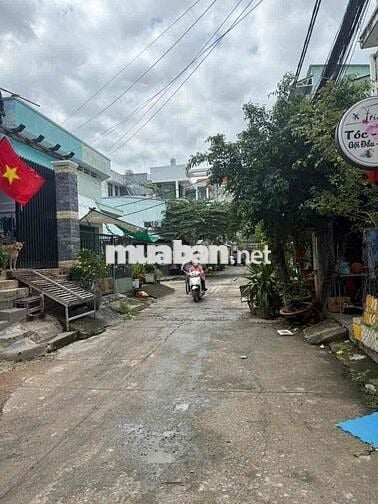 nhà thuê 2d kdc nam hùng vương an lạc bình Tân DT72m giá 9tr