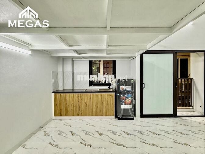 CHO THUÊ CĂN HỘ DUPLEX BAN CÔNG THOÁNG NẰM NGAY CÔNG VIÊN CẦU GIẤY