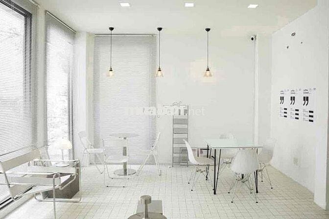 CHO THUÊ NHÀ NGANG 7M ĐƯỜNG HUỲNH VĂN BÁNH,QPN,3 TẦNG,GIÁ 28 TRIỆU