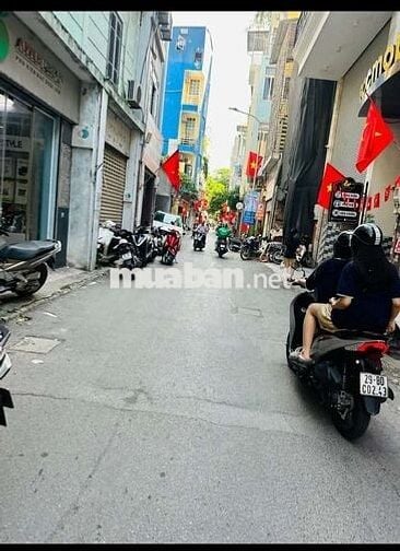 Tôi cần bán nhà Trung Liệt cách 1 nhà ra mặt phố, 3tầng mặt ngõ ô tô
