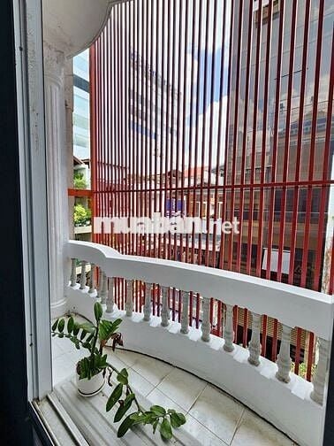 CHO THUÊ CHDV CÓ GÁC,CĂN 2 PN RỘNG 60M2, BẾP, WC RIÊNG GẦN SÂN BAY TSN