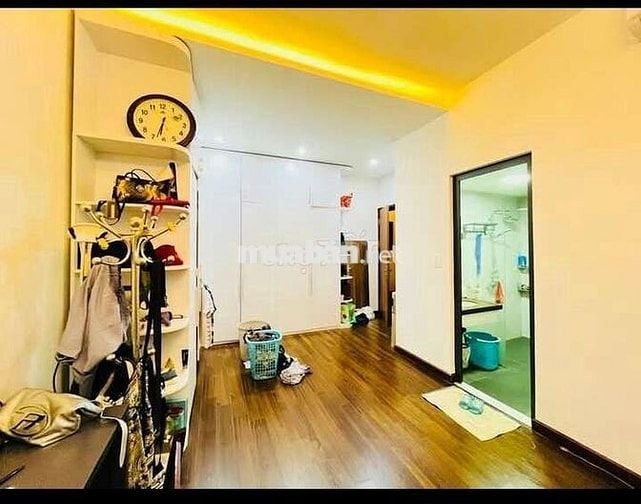 Tôi cần bán nhà Trung Liệt cách 1 nhà ra mặt phố, 3tầng mặt ngõ ô tô