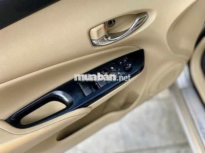 Cần bán nhanh xe Vios G 2019
