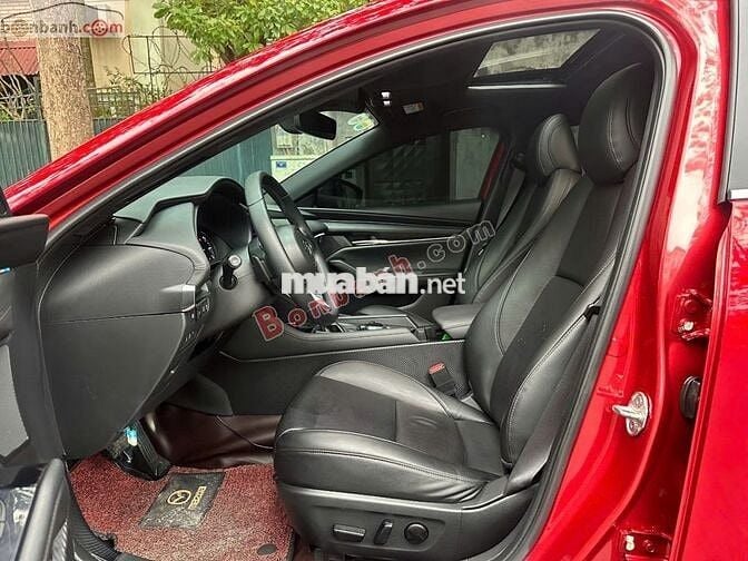 Mazda 3 1.5L Sport Premium 2021 - 585 Triệu