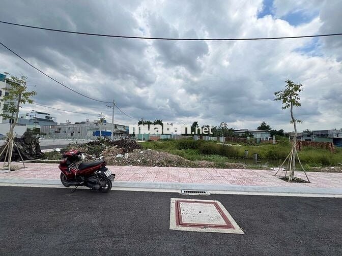 ĐẤT NỀN THỔ CƯ GIÁ TỐT TX 25, Q.12 ĐƯỜNG NHỰA 8M, ÔTÔ RA VÀO THOẢI MÁI