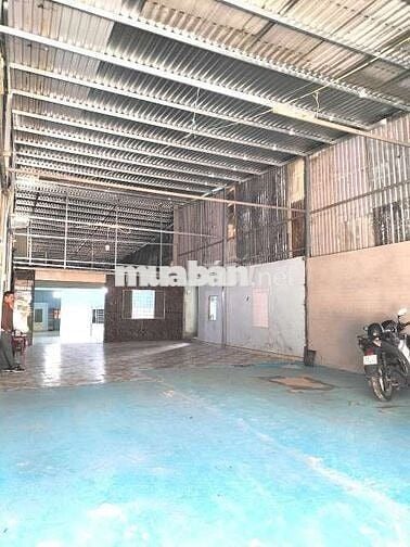 XƯỞNG VÀ NHÀ 350m2 - Xtt - Hóc Môn.
