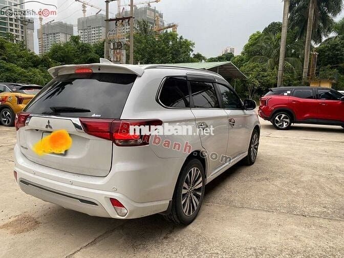 Mitsubishi Outlander Premium 2.0 CVT 2022