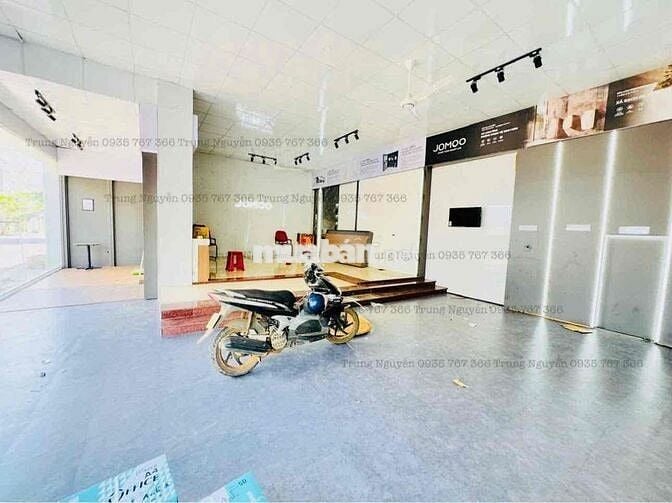 CHO THUÊ NHÀ - GÓC 2 MẶT TIỀN FULL CỬA KÍNH - MẶT TIỀN NGUYỄN HỮU THỌ