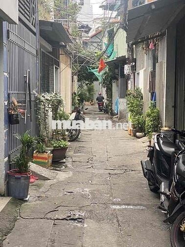 Bán nhà Phan Văn Trị, 23m2, 2 Tầng, 2PN, cách Emart vài bước chân, TL