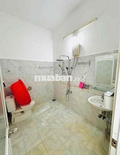 Căn nhà thuê Hoàng Thế Thiện gần Ymoan có nội thất