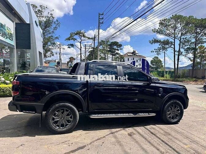 Cần bán Ford Wildtrak 2.0 4X4 AT - 24000 km