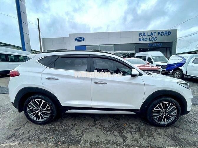 Bán Tucson 2.0L Dầu 2019 - 84000 km