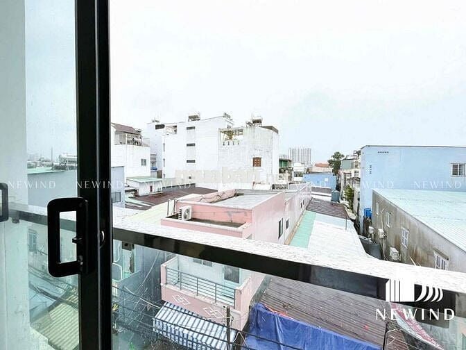 Cho thuê phòng ban công ngay khu HimLam ngay chân Cầu Kênh Tẻ Sát Q4,1