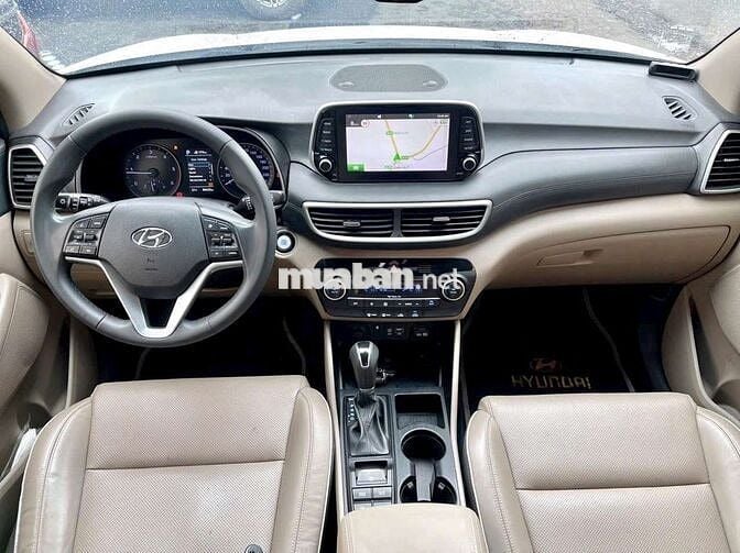 Bán Tucson 2.0L Dầu 2019 - 84000 km