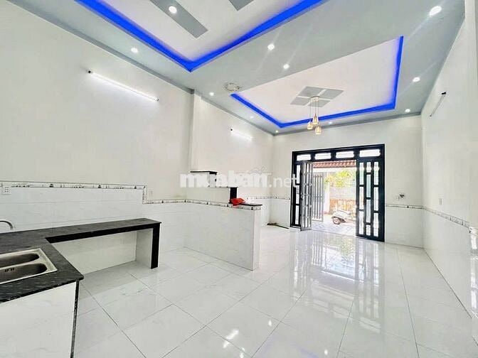 Bán căn nhà cấp 4 ở sau BV đa khoa Xuyên Á , Củ Chi 73m3 SHR giá 679tr