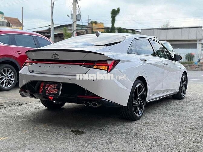 Hyundai Elantra 2023 N-Line 1.6 Turbo AT 16000 km
