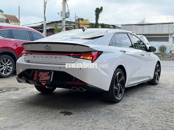 Hyundai Elantra 2023 N-Line 1.6T - 16000 km