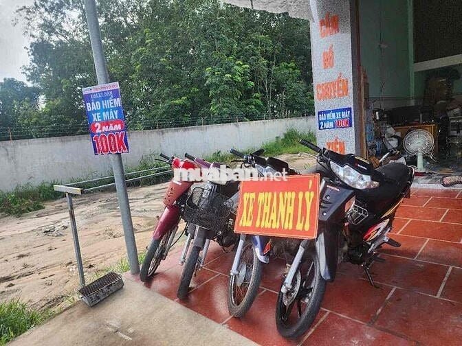 Còn vài con xe thanh lý