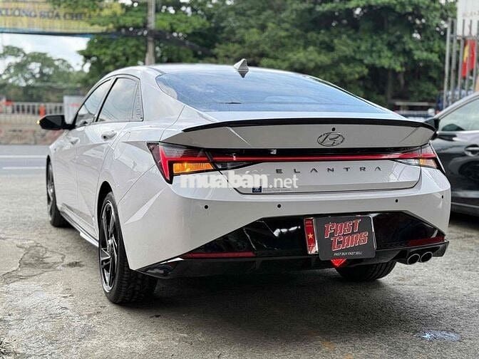 Hyundai Elantra 2023 N-Line 1.6 Turbo AT 16000 km