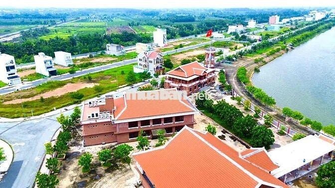 CHÍNH CHỦ BÁN MẶT TIỀN 105m2 ĐƯỜNG NHỰA KDC TÂN ĐÔ, SỔ HỒNG RIÊNG