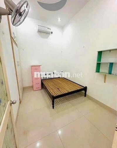 Căn nhà thuê Hoàng Thế Thiện gần Ymoan có nội thất