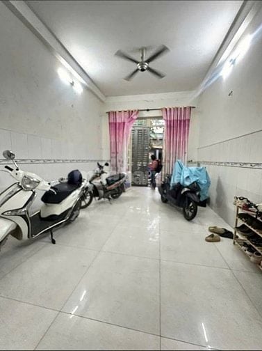 BÁN NHÀ HXH ĐINH BỘ LĨNH GIÁ NGỘP 1 TRỆT 1 LẦU ST 