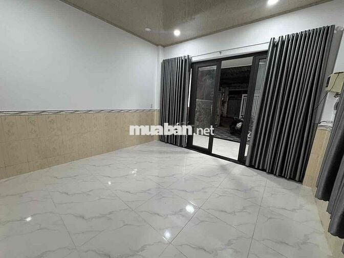 Góc 2 mặt tiền trệt lửng 4*28; 2pn mới keng