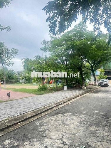 BÁN LÔ ĐẤT ĐẸP VIEW TRỰC DIỆN CÔNG VIÊN