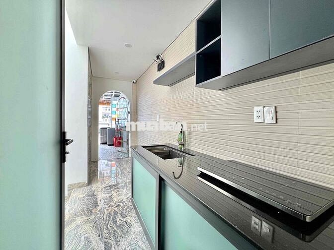 Căn Hộ Penhuose Tách Bếp Thang Máy Full NT Ngay Sân Vận Động Phú Thọ
