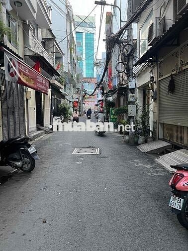 Nhà Ngon hẻm xe hơi Huỳnh Văn Bánh 4,35x14m - 2 tầng Giá 9,7 Tỷ
