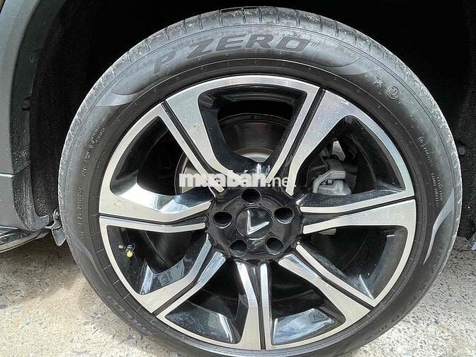 Vinfast Lux SA Premium 2020 - Một bầu trời option