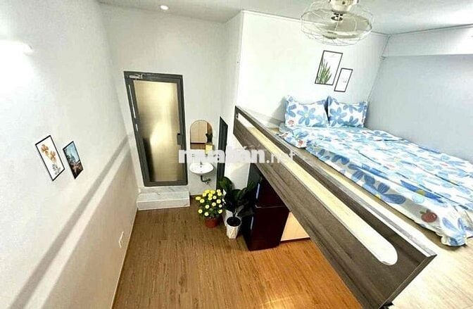 Căn Hộ Cửa Sổ Thang Máy Thiết Kế Hiện Đại Gần Đại Học Kinh Tế