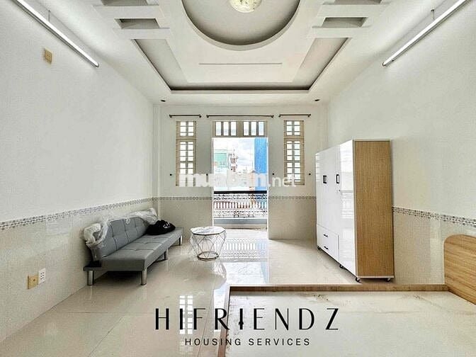 STUDIO BAN CÔNG NỘI THẤT ĐẦY ĐỦ GẦN VHU, ĐẦM SEN