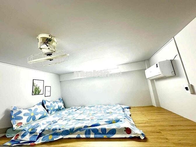 Căn Hộ Cửa Sổ Thang Máy Thiết Kế Hiện Đại Gần Đại Học Kinh Tế