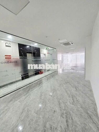 SIÊU PHẨM NHÀ MẶT TIỀN 8M - Hoàng Việt,Q.TB - Thang Máy - 500m2
