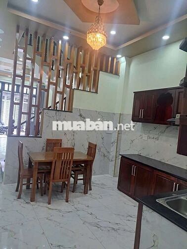 Chính chủ bán nhà sau trường Kim Đồng đường LK45