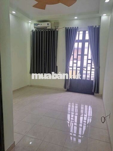 Chính chủ bán nhà sau trường Kim Đồng đường LK45