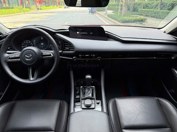Cần bán Mazda3 1.5Luxury 2024 mói chạy 8000km mới keng