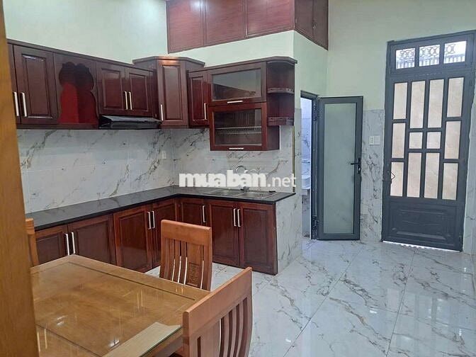 Chính chủ bán nhà sau trường Kim Đồng đường LK45