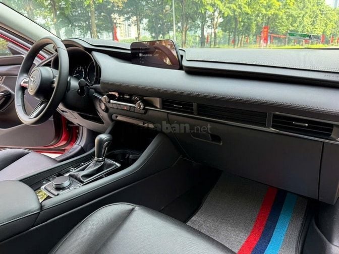 Cần bán Mazda3 1.5Luxury 2024 mói chạy 8000km mới keng