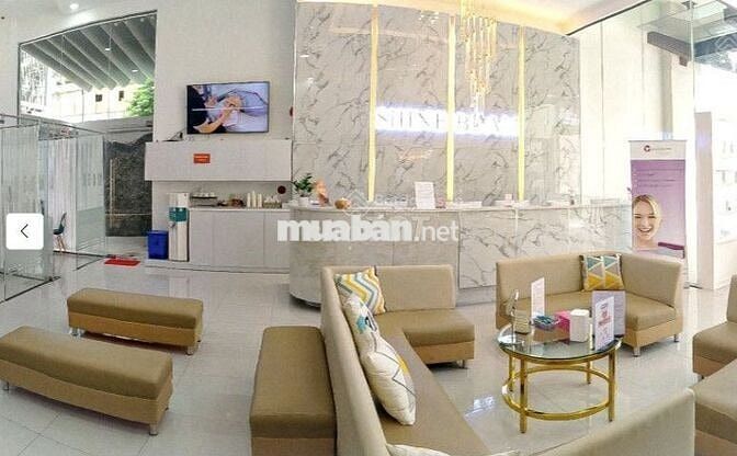 Toà nhà  Gần mặt tiền đường Trường Chinh - Cộng Hòa quận Tân Bình